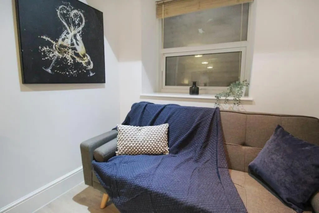 Spacious 1 Bed Apartment 1 Minute Walk From Square Nottingham Wielka Brytania