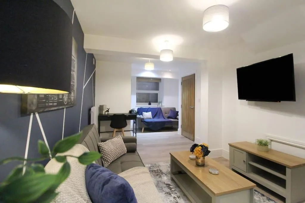 Spacious 1 Bed Apartment 1 Minute Walk From Square Nottingham 0*,  Wielka Brytania