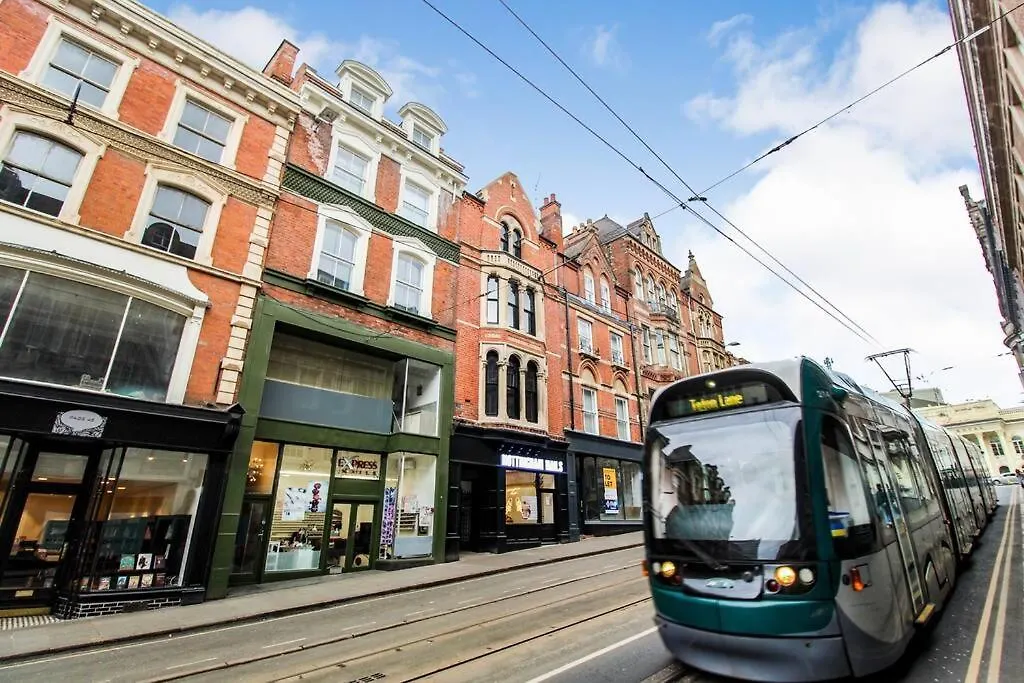 Spacious 1 Bed Apartment 1 Minute Walk From Square Nottingham